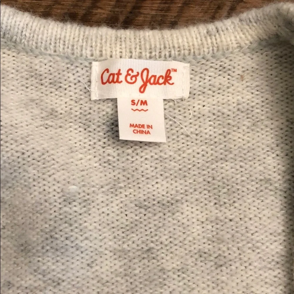 Cat & Jack poncho/wrap w/multi colored poms S/M - Picture 4 of 5